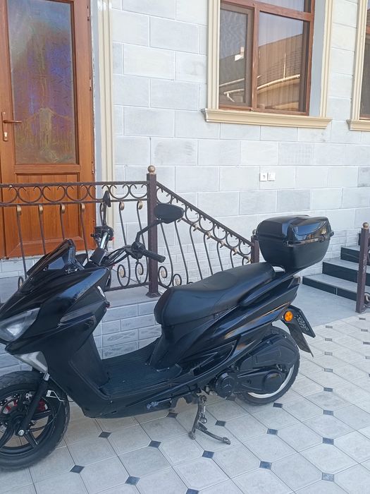 Макси мопед 150 куб