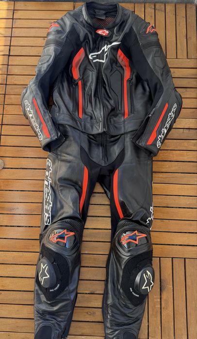 Мото екипировка - екип, каска, ръкавици, ботуши и яке