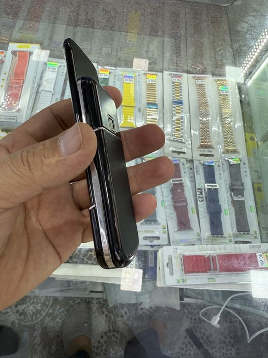 Srochna Nokia 8800 Sotiladi