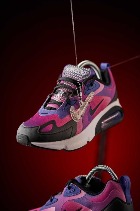 Nike Air Max 200 se
Marimea : 40