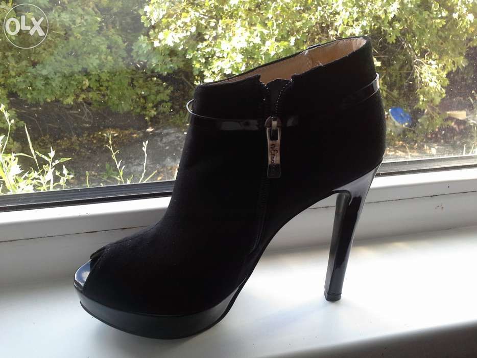 Женские ботильоны на шпильке