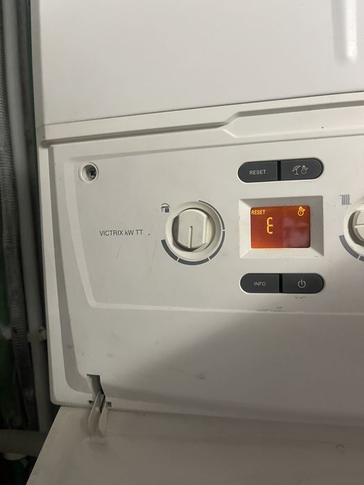Centrala immergas victrix tt 32kw