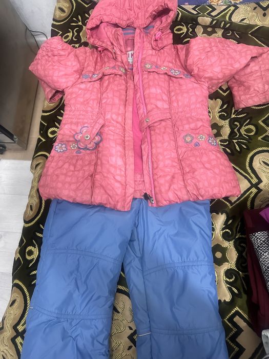 Демисезонный комбез для девочки