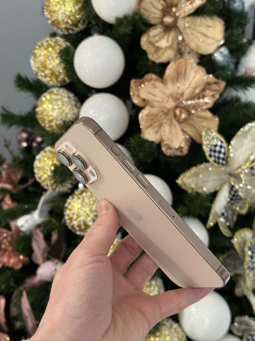 iPhone 16 Pro Max-Baterie 98%