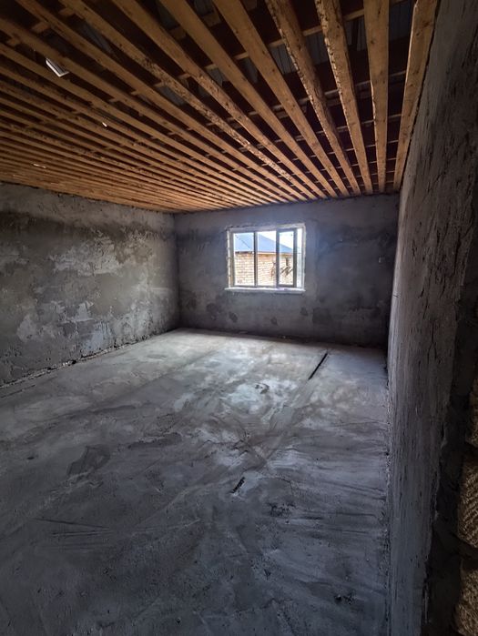 Бауйрластар 1 үй сатылады!