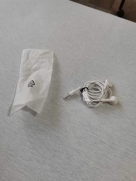 Căști cu fir  Ceasuri