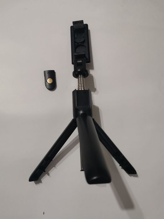 Trepied baston selfie stick-baston selfie stick tripod cu telecomanda