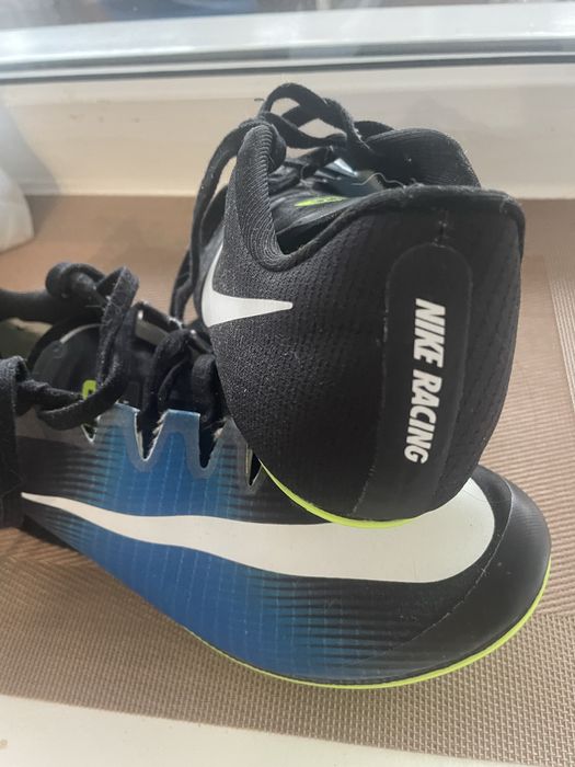 Продам спортивные «шиповки» новые