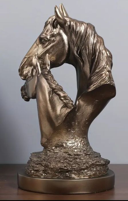 Статуэтка лошади