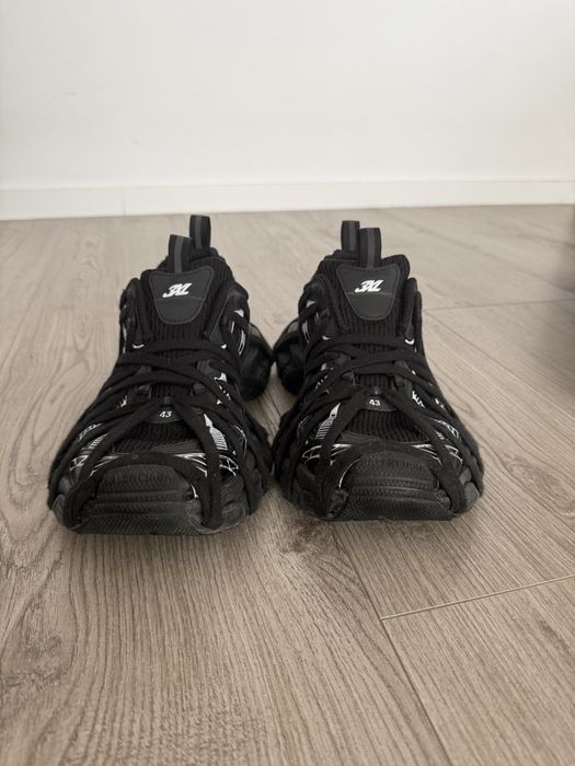 Balenciaga 3xl megalace