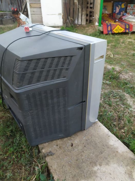 Телевизор бу тошива