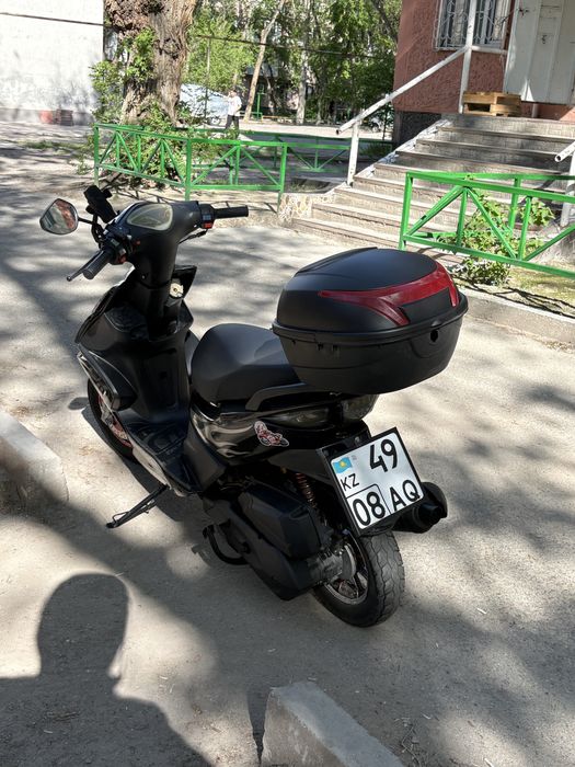 Продам Скутер Мопед