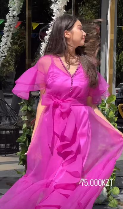 Бұл жерде барлық көйлектің бағасы