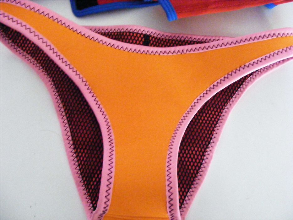 Бански-  долнище два броя,трико