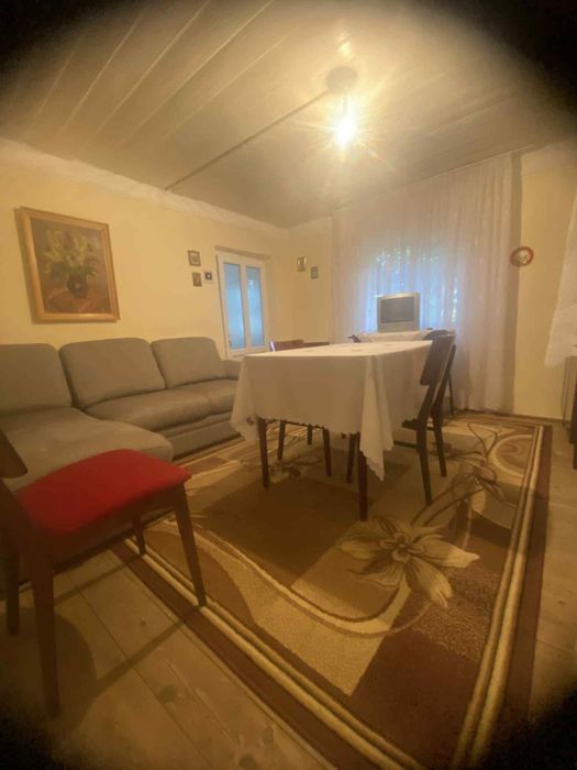 Casa de vanzare in satul Buznea