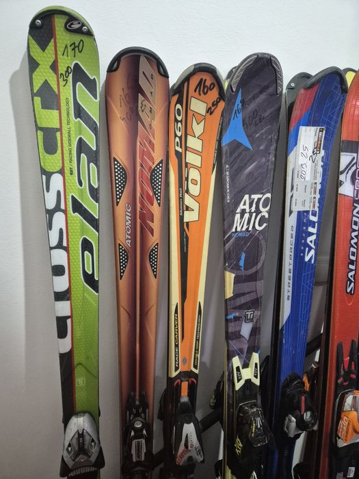 Skiuri si clapari zapda