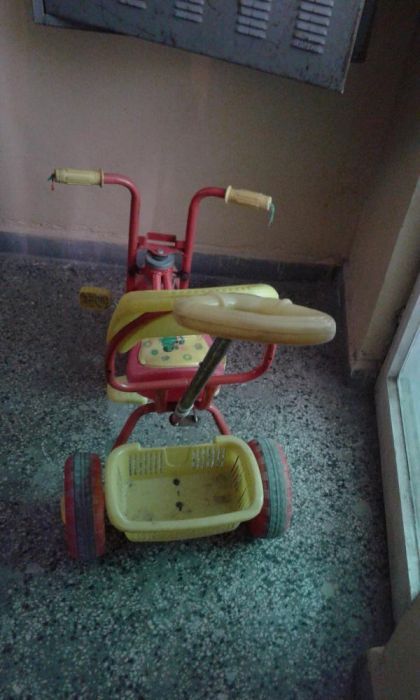 Триколка, колеленца и помощни колелца.