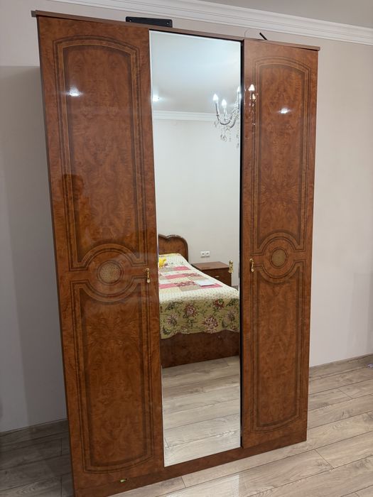 Продам спальный гарнитур шатура