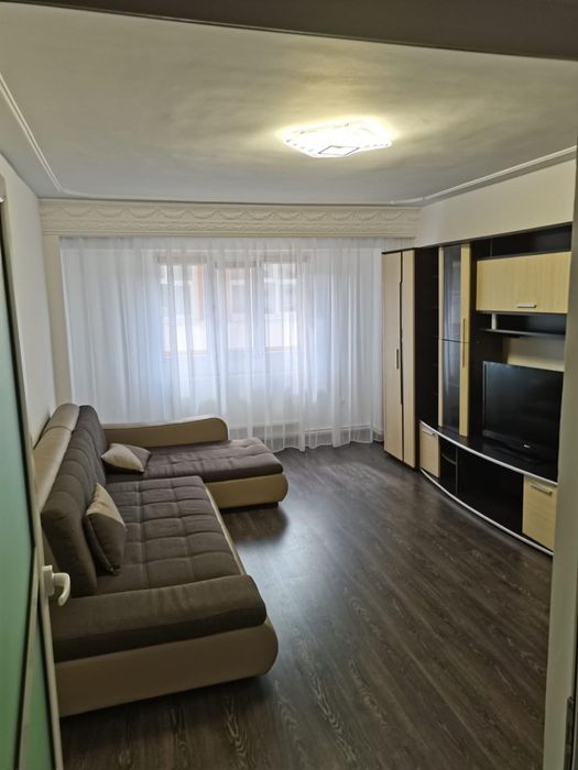 De inchiriat apartament cu o camera