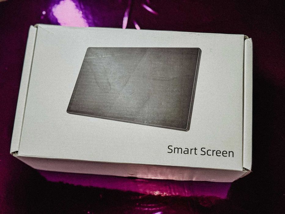 Display CarPlay wireless de 9 inci cu navigație GPS + camera marsarier