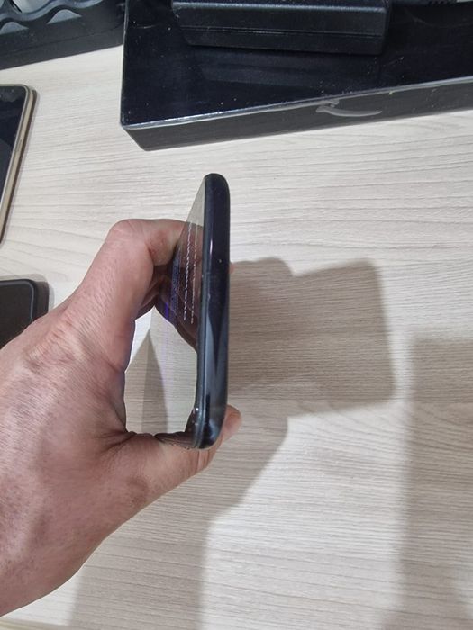 Телефон смартфон Samsung a70