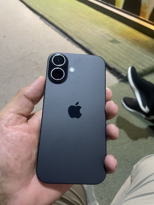 Продается iPhone 16-й