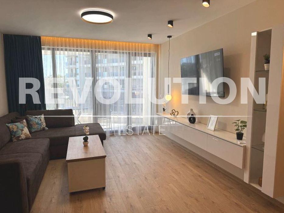 Дава се под наем Едностаен апартамент в Варна, Чайка - 40 кв.м за 548.25 € - Снимка #1