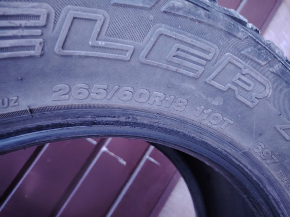 Шины  Bridgestone 265/60/18