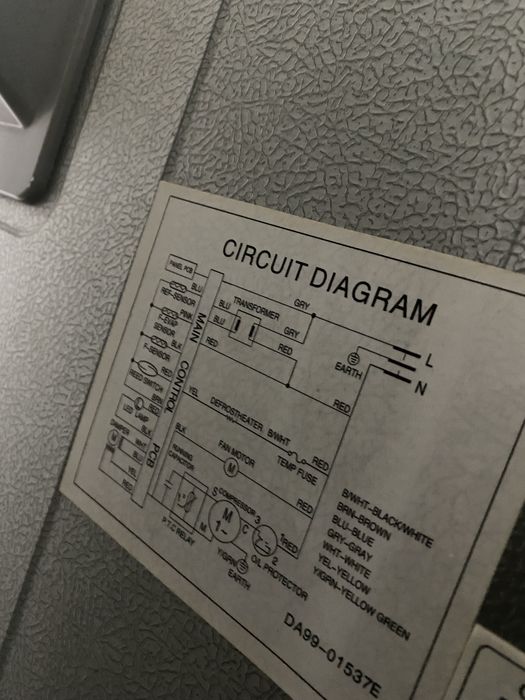 Холодильник Самсунг 328л