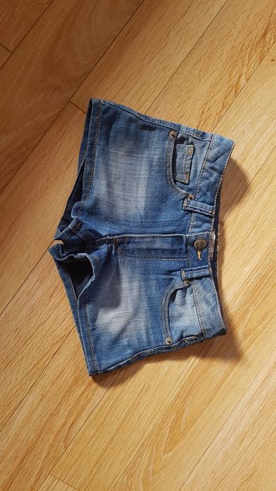 Pantaloni scurți Mango Kids 6 ani(116cm)