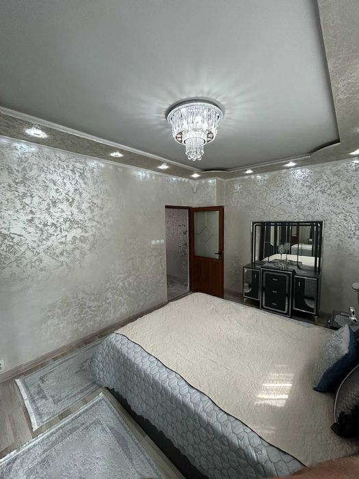 Продава се Тристаен апартамент в Пловдив, Изгрев - 82 кв.м за 1586 €/кв.м - Снимка #16