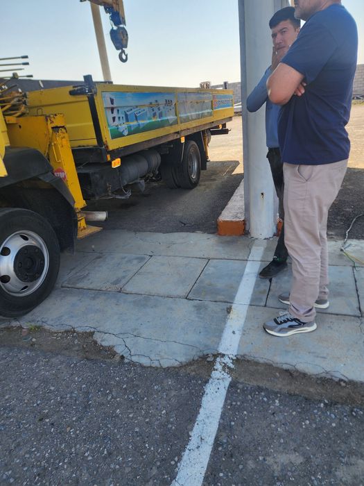 Manapulyator sotiladi.