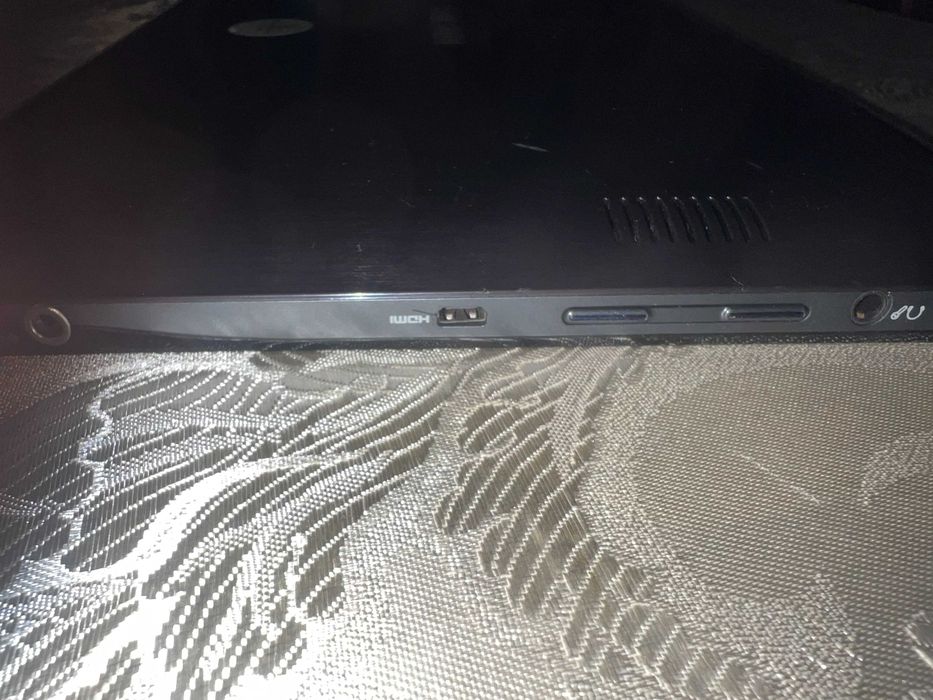 Samsung Ativ Smart PC Pro (Модел XE700T1A)