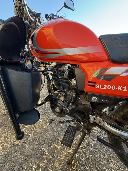 Мотоцикл 200 куб