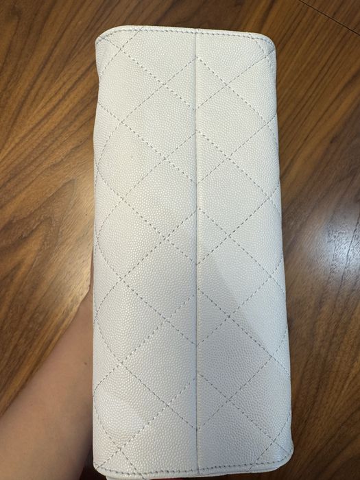 CHANEL 25 Mini white