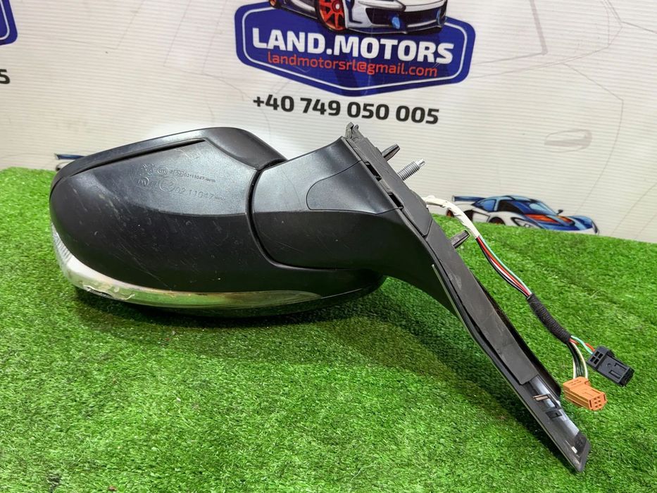 OGLINDA STANGA PEUGEOT 208 1.4 DIESEL 2013 COD OEM 0211047 1607511580 1611240480 2012-2018