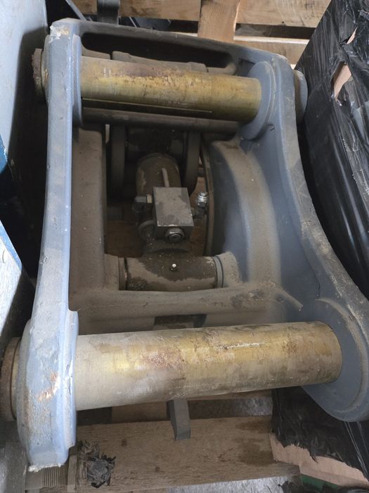 Продам гидромолот на 14 точный экскаватор