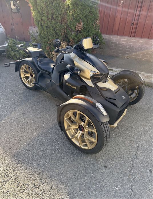 Bombardier Can Am Ryker 900 2024