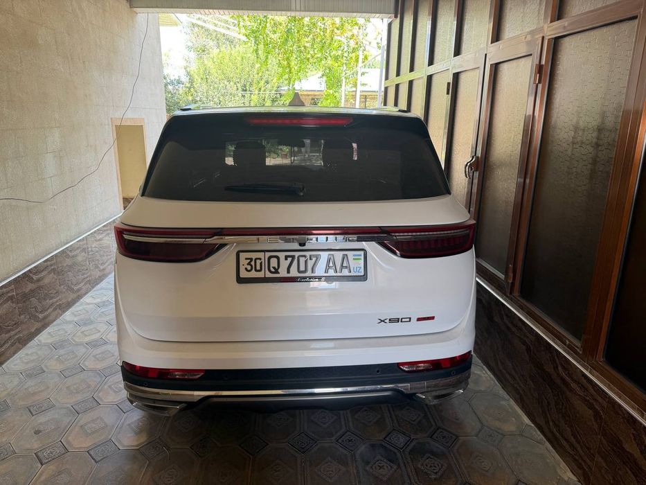 Jetour X90 plus sotiladi