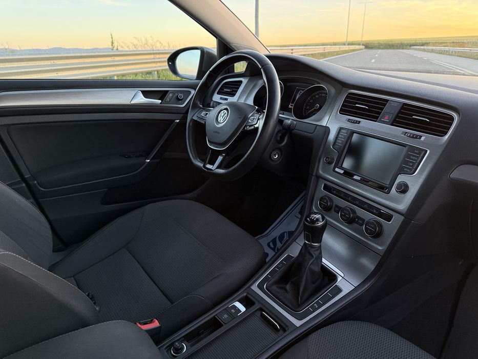 VW Golf 7 , 1.6TDi , START-Stop , ръчни скорости