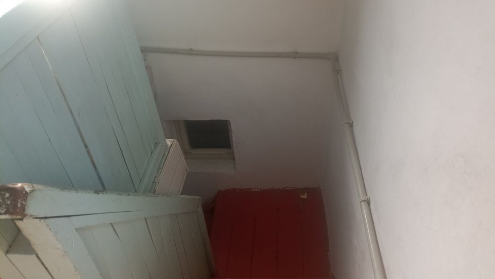 Тез арада үй сатылады