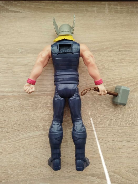 Marvel Avengers Titan Hero Екшън фигура Thor