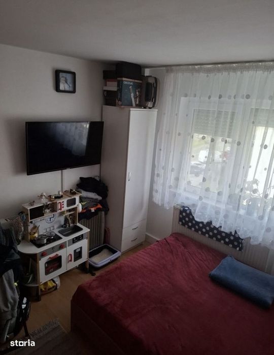 Apartament 3 camere Craiovita Materna 3/4 centrala termică