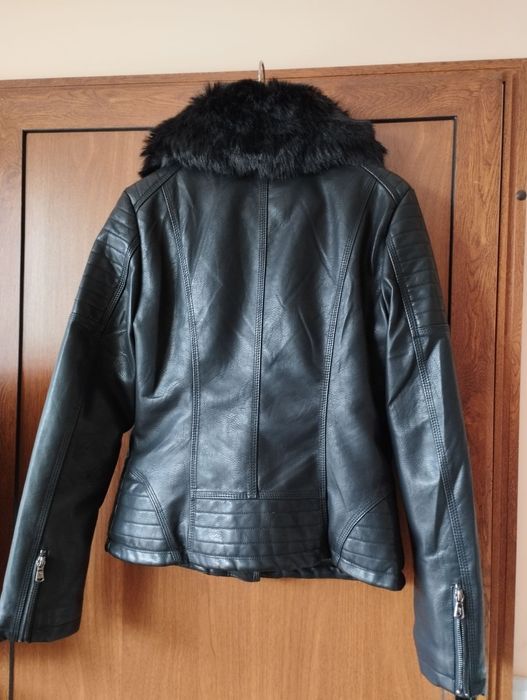 НАМАЛЕНО Чисто ново яке с пухкава подплата