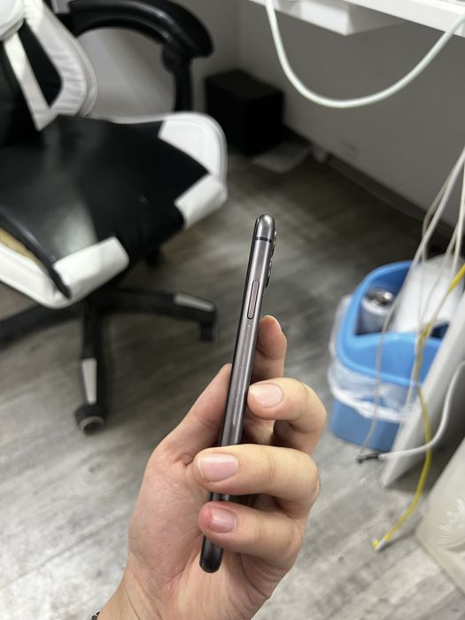 Продам iPhone 11 128gb