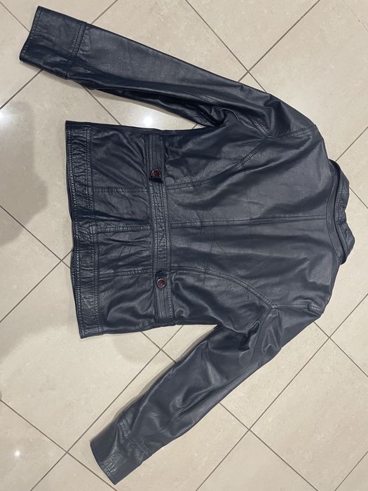 Кожено Bata,черно дънково;;маркови дрехи/сака Zara,жилетки