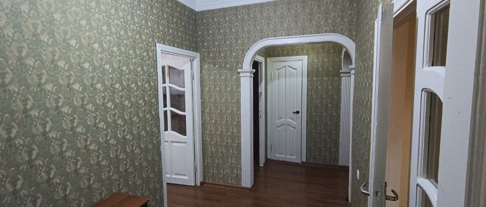 Продается 4/1/5 квартира ТТЗ Ахмад Югнаки