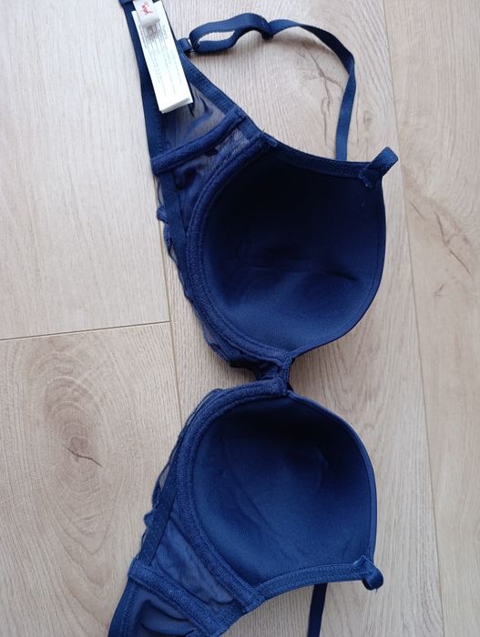 Sutien Triumph 70C sau 70B  Nou