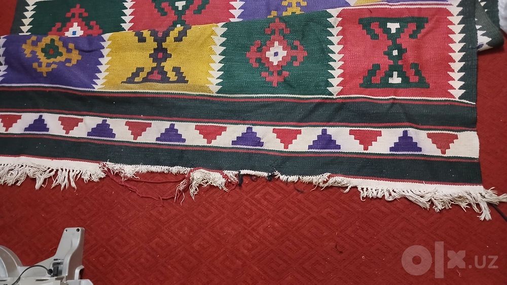 Qadimiy gilam 50 yilli holati zo'r