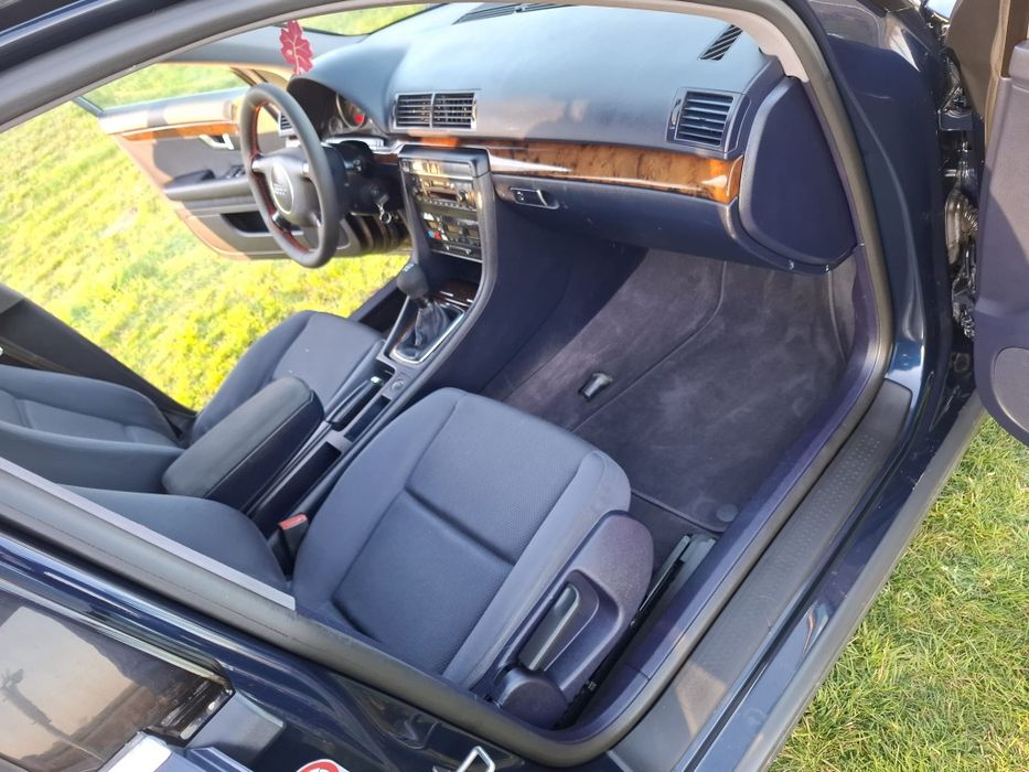 Vînd Audi a 4 b6 19 AVF 131 CP